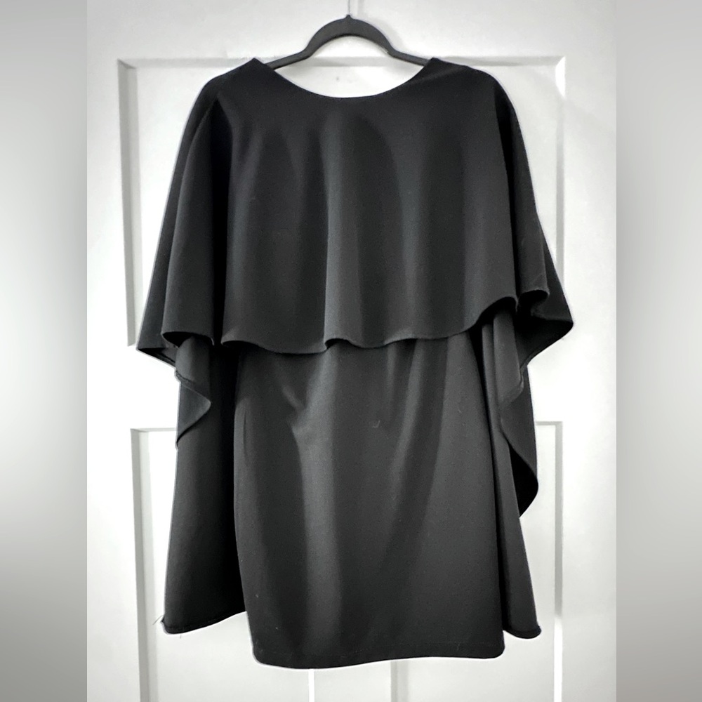 LULUS CAPED OPEN BACK MINI DRESS SIZE MEDIUM.